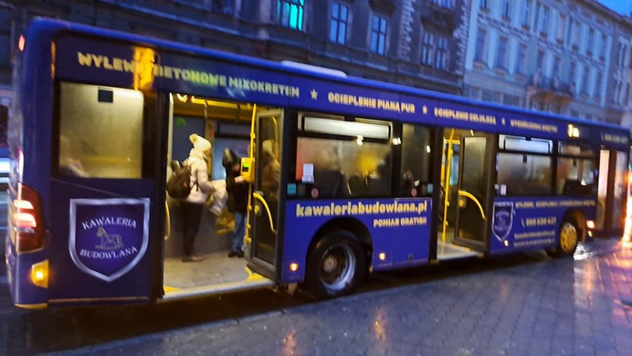 Uprzejmy gest kierowcy czy zachowanie, które powinno być normą?