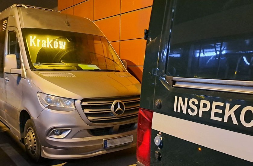 Na trasie z Bielska-Białej do Krakowa naruszał czas pracy. Kierowca nie przyjął mandatu