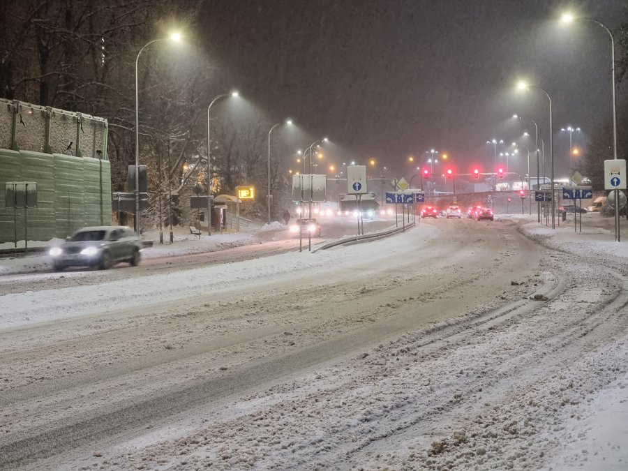Są kary nałożone po grudniowym ataku zimy. Do weekendu mocno sypnie śniegiem