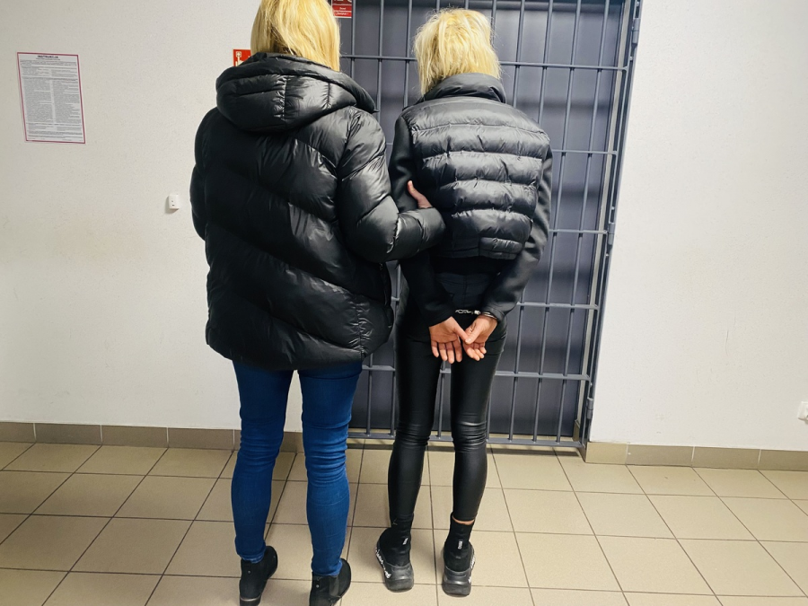 Zaproponowała łapówkę. Chciała w ten sposób pomóc koleżance - foto
