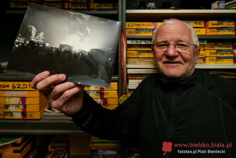 Fotografował ważne wydarzenia w dziejach Bielska-Białej. 4 mln zdjęć trafi na śmietnik?