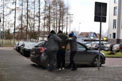 Fałszywy prokurator wpadł w Bielsku-Białej. 24-latek był bezwzględny - foto