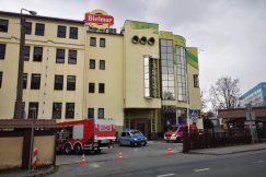 Ewakuacja w Bielmarze. Na terenie zakładu doszło do wycieku amoniaku - foto