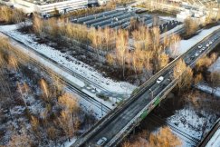 Wyburzą wiadukt i jedyne dojście do przystanku. Co z pasażerami? - foto