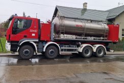 Na nich zawsze można liczyć. Do Bielska-Białej jadą dwie cysterny - foto