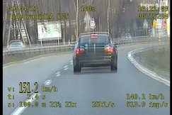 Wielkanocny rajd na DK1 z prędkością 151 km/h. Za kierownicą recydywista WIDEO