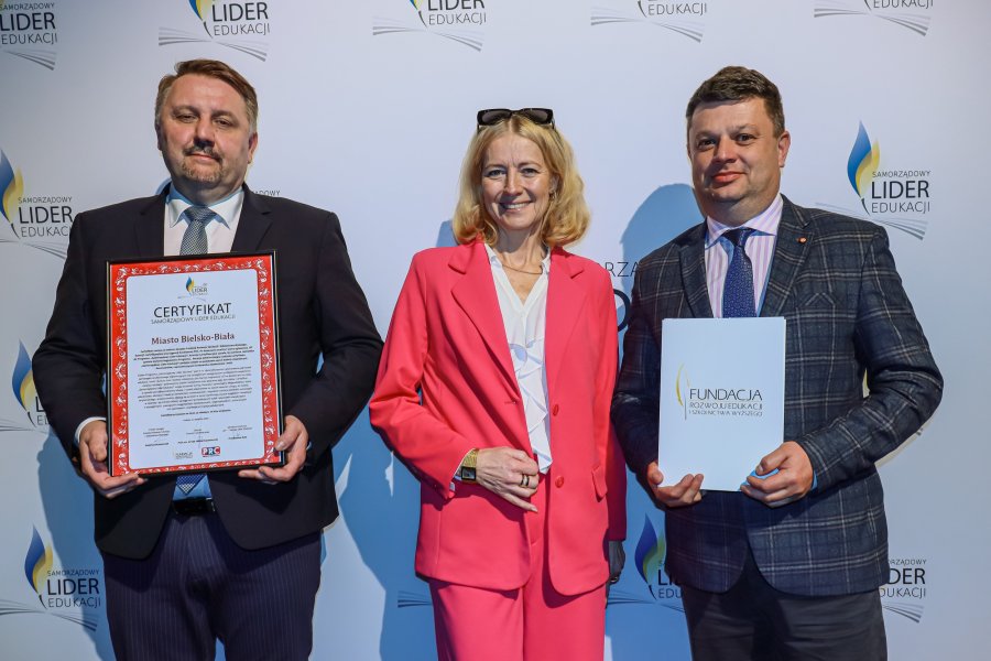 Bielska edukacja doceniona. Miasto otrzymało zaszczytny tytuł lidera - foto