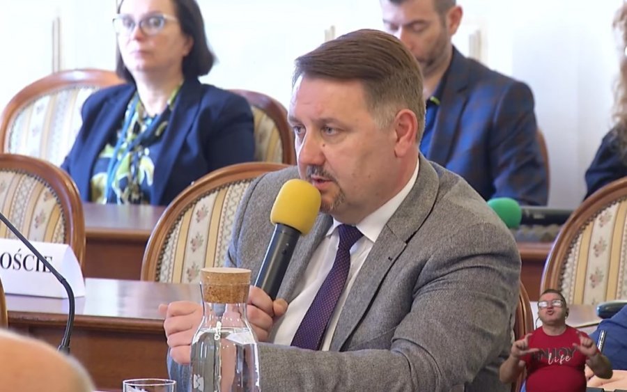 Radni zbiorą się przed sesją. Namawiają prezydenta w sprawie referendum