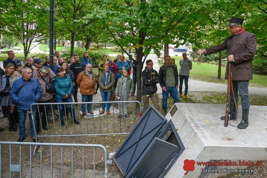 Ruszyły zapisy na zwiedzanie Ratusza i jego schronu! Jest też opcja bez przewodnika
