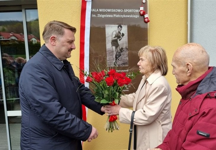 Ważna impreza w Bielska-Białej po 30 latach! Hala ma legendarnego patrona - foto
