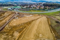 Zamkną jedną jezdnię na tzw. zakręcie idiotów. Opóźnienie przy budowie S1 - foto