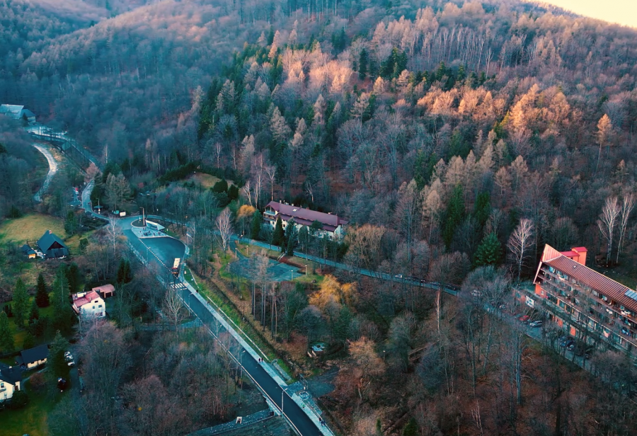 Pozwolenie na budowę pod Szyndzielnią. Trzy budynki z podziemnymi garażami