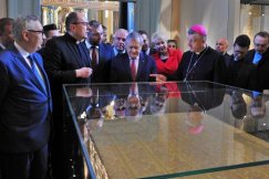 Diecezja otworzyła muzeum za 20 mln zł. Śmietanka polityczna na otwarciu - foto
