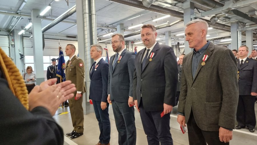 Odznaczenia dla strażaków i polityków. „Działamy razem dla społeczeństwa” ZDJĘCIA