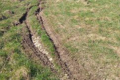 Masowo rozjeżdżają Beskidy. Służby zapowiadają wzmożone kontrole - foto