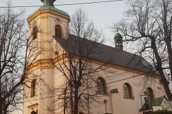 Ksiądz bił ministranta? Kuria zbiera oświadczenia, sąd bada sprawę - foto