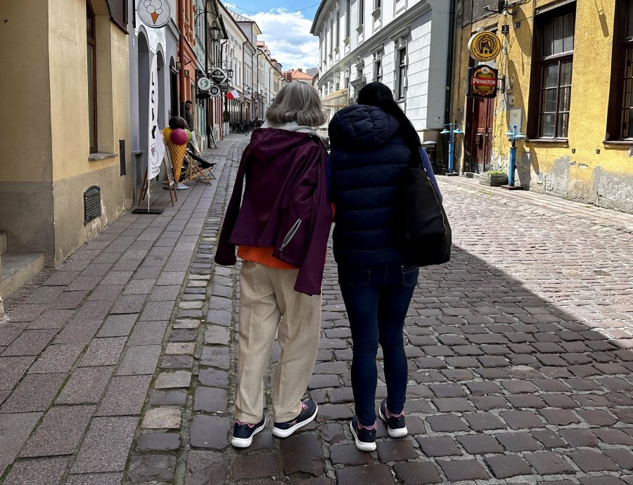 Mówią, że to są ich anioły, a dobro wraca. Nie wyobrażają już sobie życia bez asystentury