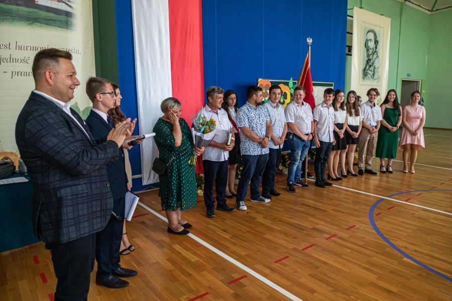 Wzorowi rodzice dziesięciorga dzieci. Specjalny list gratulacyjny od prezydenta - foto