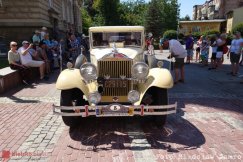 Cudeńka na czterech kołach na placu Ratuszowym. Konkurs i parada - foto i film