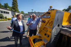 Ma ponad 11 m długości, waży 19 ton. To najnowszy nabytek miejskiej spółki - foto