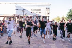 Dziś gorące latino zabrzmi w centrum miasta. Nie straszna im pogoda