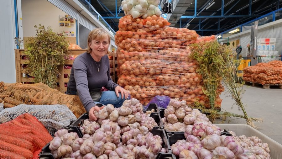 Rośnie popularność Giełdy w Wapienicy. To owocowo-warzywne eldorado! ZDJĘCIA