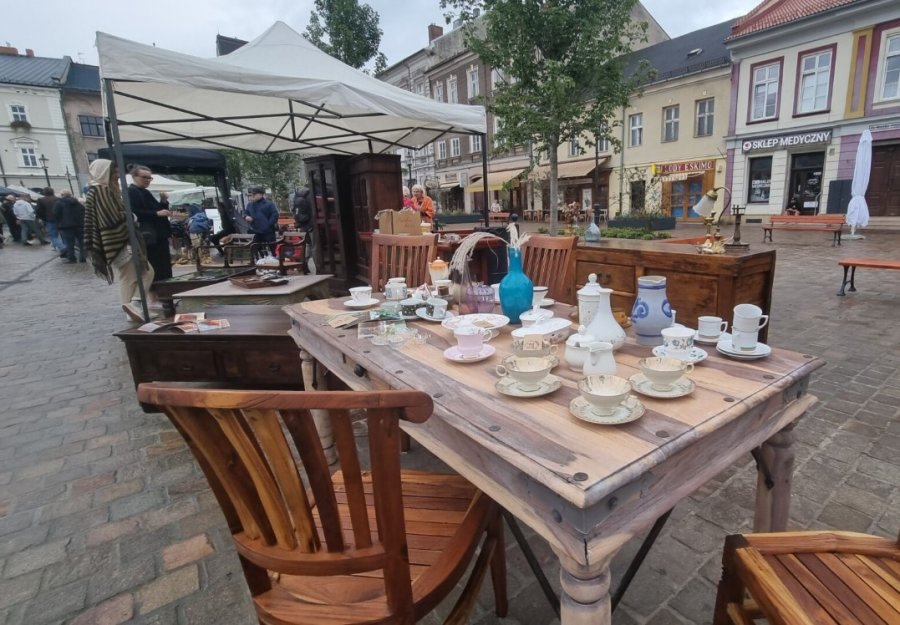 Ogromne zainteresowanie giełdą staroci. Ustalono cykliczną datę wydarzenia - foto