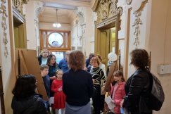 Gra terenowa w pałacu. (Nie)Ziemska noc z mobilnym planetarium PROGRAM