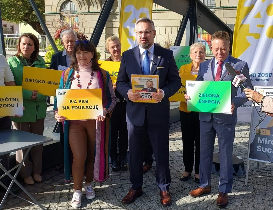 Podpisali się pod 12 gwarancjami. Proste podatki, dobrowolny ZUS, poprawa edukacji  - foto