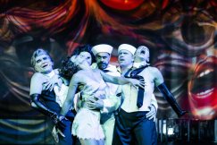 Kabaret w cieniu swastyki. Nieprzemijający hit rozpoczął nowy sezon - foto