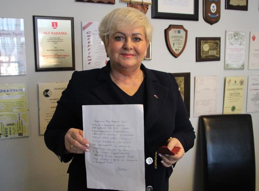 Bielski sąd nakazał przeprosiny. Przesłała pocztą ksero listu i różaniec - foto