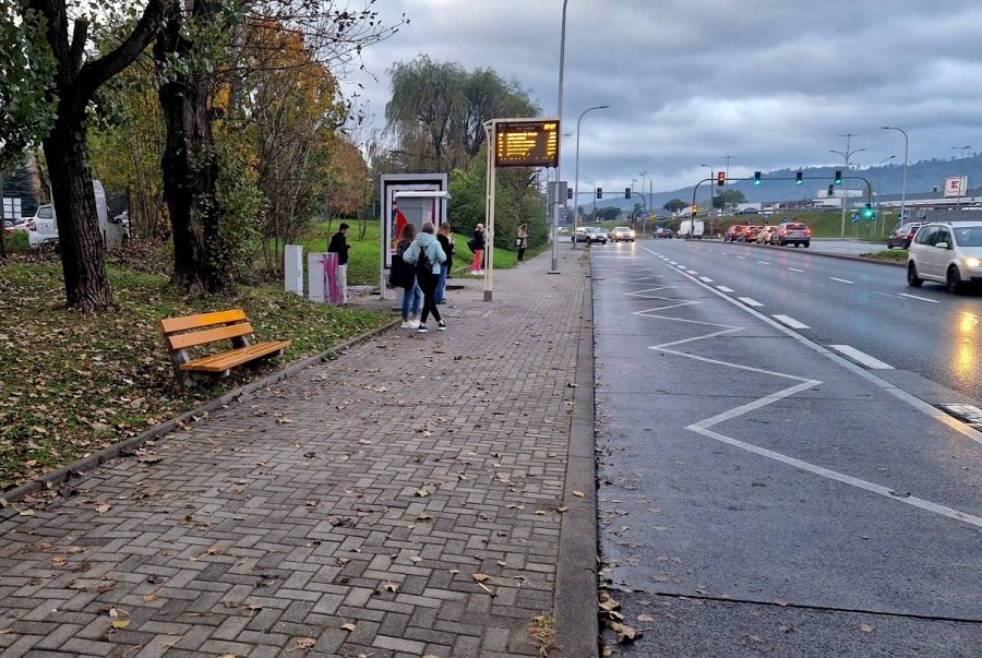 Prośby zostały wysłuchane. Na gwiazdkę będą nowe wiaty na osiedlu - foto