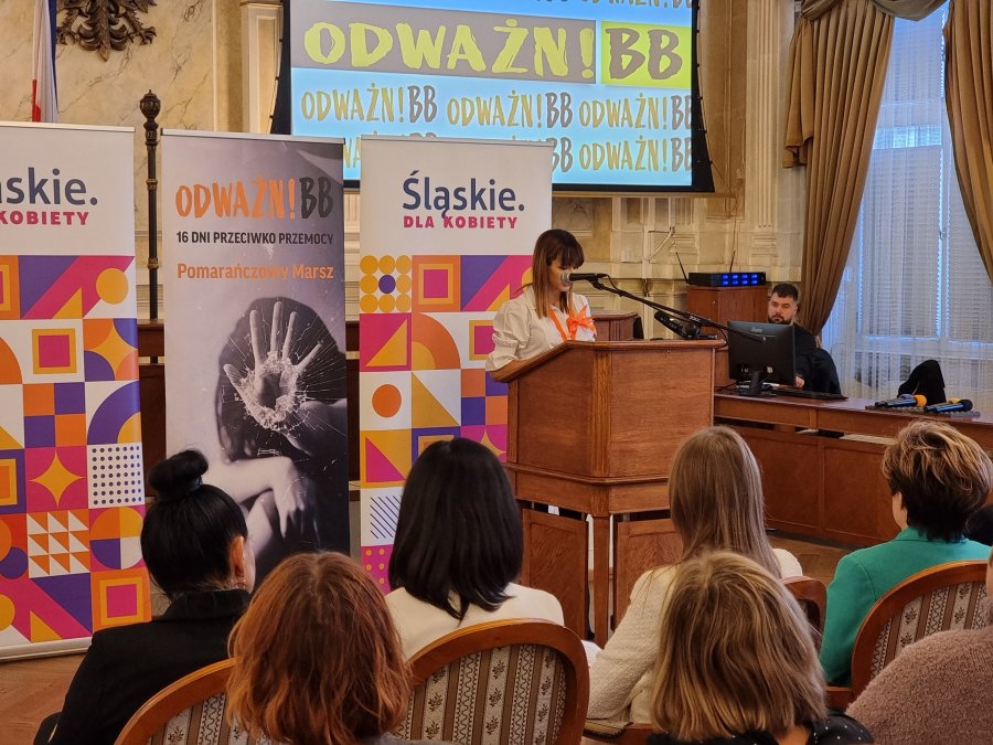 Miejmy odwagę mówić „nie”. Na koniec odbędzie się pomarańczowy marsz - foto