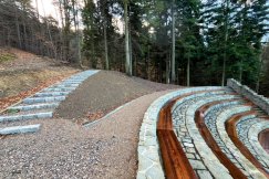Opóźnienie na placu budowy. Powodem m.in. niesprzyjające warunki pogodowe - foto