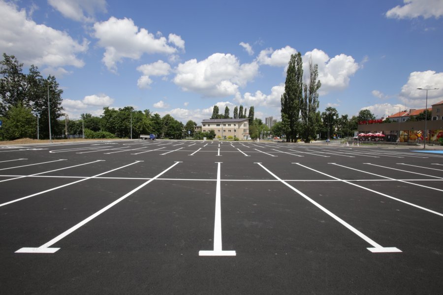 Na miejskim parkingu ruszył elektroniczny pobór opłat. Stawki bez zmian - foto
