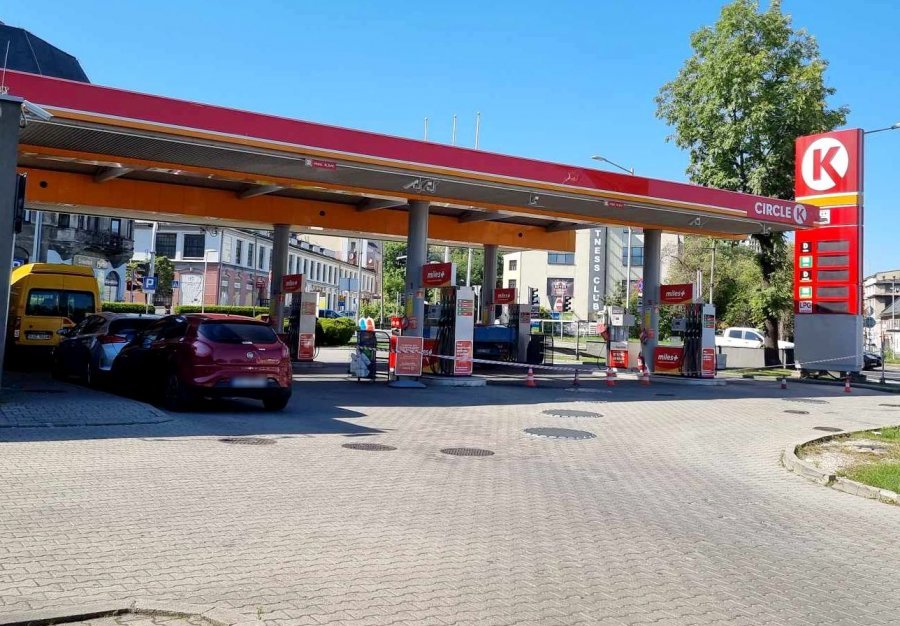 Stacja paliw gotowa do dzierżawy. Miasto szuka operatora i oczekuje sporych pieniędzy