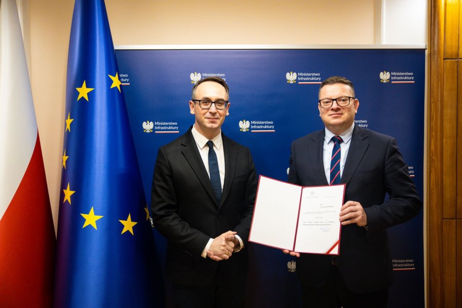 Bielszczanin oficjalnie w rządzie. Odpowiada za gospodarkę morską i lotnictwo - foto
