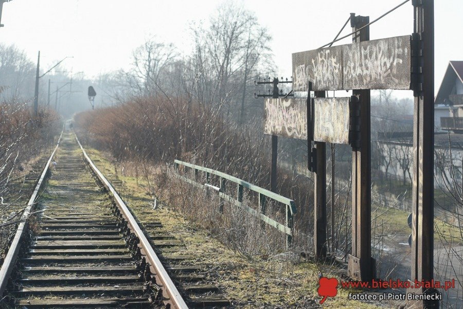 Piętnaście lat temu odjechał ostatni pociąg. Degradacji infrastruktury można było uniknąć