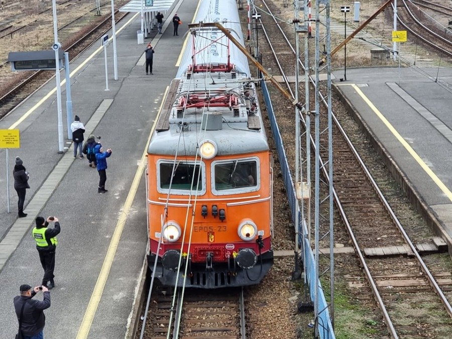 Zabytkowy pociąg znów na dworcu w Bielsku-Białej. Przejazd do najtańszych nie należy