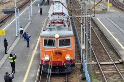 Zabytkowy pociąg znów na dworcu w Bielsku-Białej. Przejazd do najtańszych nie należy