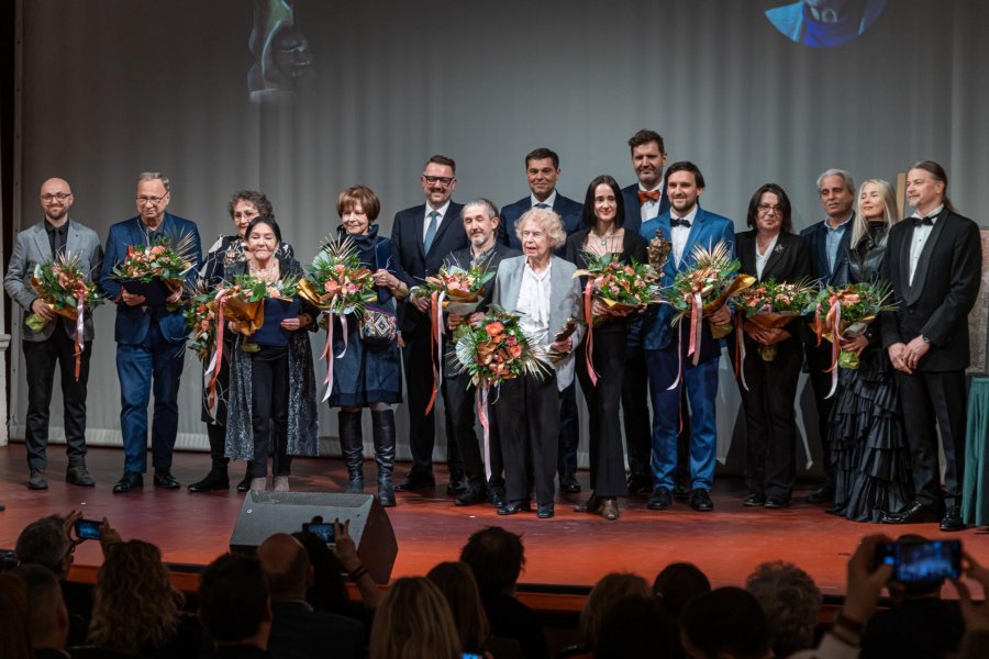 Troje wspaniałych ludzi bielskiej kultury. Nagroda specjalna dla wybitnej profesor - foto