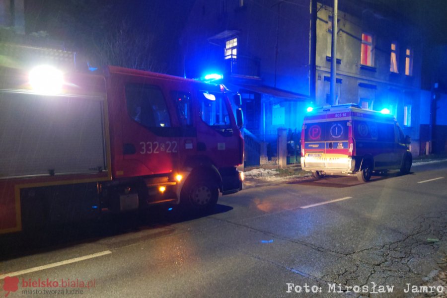 Nie dawała oznak życia. Martwa kobieta odnaleziona w łazience - foto