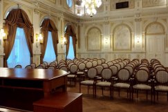 Mówili do (prawie) pustej sali. Znikome zainteresowanie bardzo ważnym planem