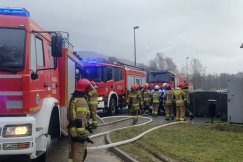 Pożar w strzelnicy wojskowej. Żołnierze ewakuowali się przed przyjazdem straży - foto