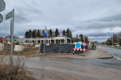 Utrudnienia obok budowanego dyskontu. Docelowo przebudują skrzyżowanie - foto