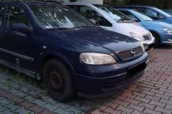 Wycięli katalizatory na osiedlowym parkingu. Powraca koszmar właścicieli aut?
