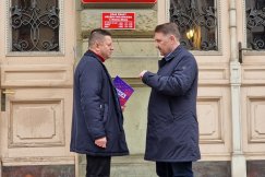 Wojna na oświadczenia. Środowisko wiceministra wydało komunikat po konferencji