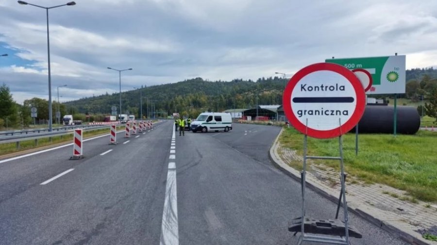Od niedzieli podróż na Słowację bez kontroli granicznych. Sytuacja jest już stabilna - foto