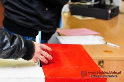 Osiem komitetów powalczy o mandaty. Znamy nazwy i liczbę kandydatów