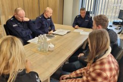 Cywile w komendzie. Przejażdżka z Grupą Speed i tajniki kryminalistyki - foto